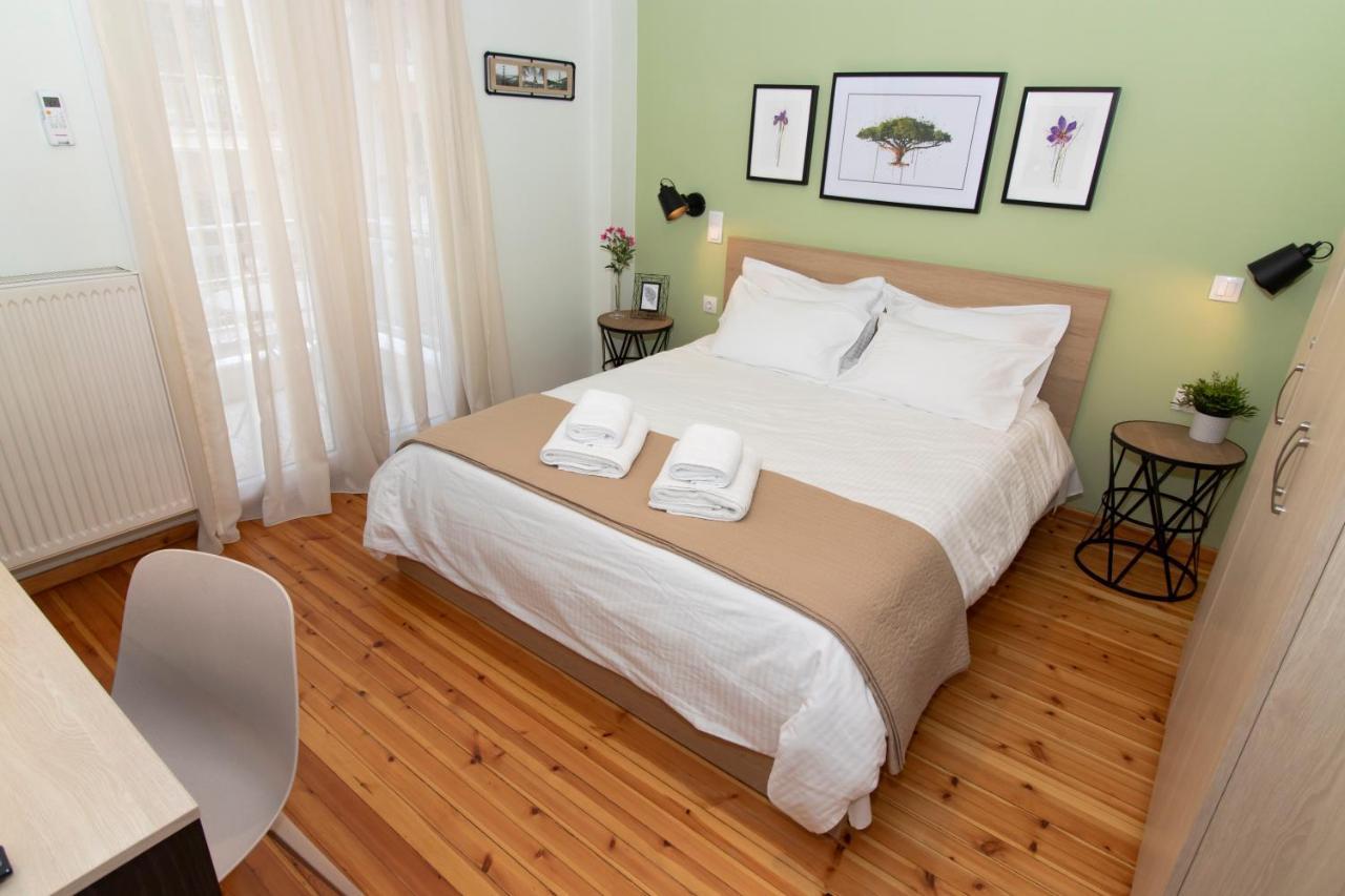 Large, Sunny, Modern Fully Renovated, Next To Agia Sofia Appartamento *